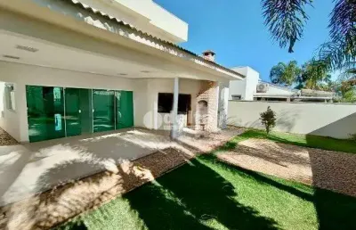 Casa no condomínio paradiso ecológico disponível para locação no bairro aclimação uberlândia em uberlândia-mg