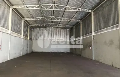 Galpão comercial disponível para locação no bairro marta helena em uberlândia-mg