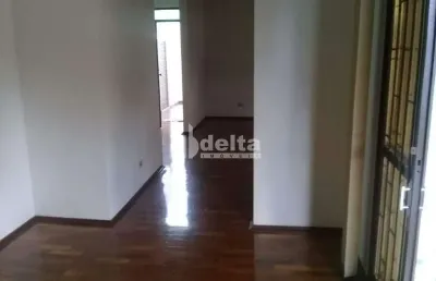 Casa residencial disponível para locação no bairro osvaldo rezende em uberlândia-mg