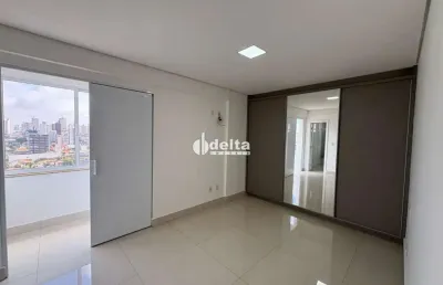 Cobertura com 4 quartos para alugar no Tabajaras, Uberlândia 