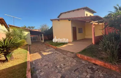 Casa disponível para locação no bairro cidade jardim em uberlândia-mg