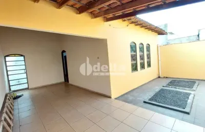 Apartamento disponível para locação no bairro santa mônica em uberlândia-mg