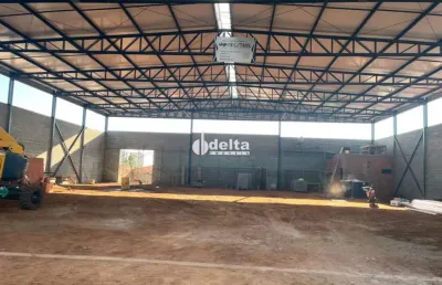 Galpão disponível para locação no bairro locação em uberlândia-mg
