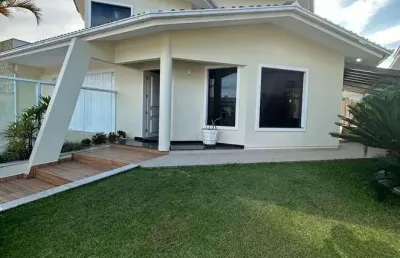 Casa com 3 quartos à venda na Rua Das Palmeiras, Centro, Jaguaruna