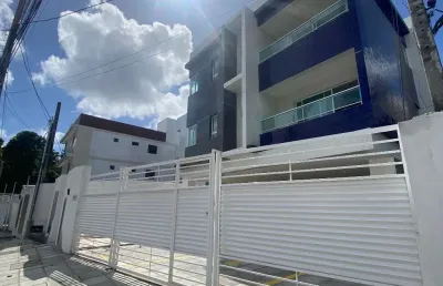 Apartamento no cristo com 2 quartos sendo 1 suíte com piscina