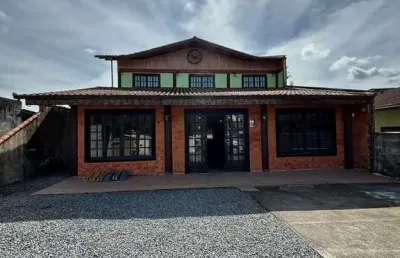 Sobrado com sala comercial em morro do meio, joinville/sc