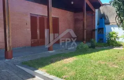 Casa para venda em peruíbe, centro, 2 dormitórios, 1 suíte, 1 banheiro, 3 vagas