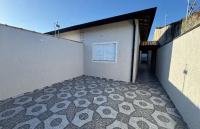 Casa com 2 quartos à venda na Praça Ângelo Guerra, 6840, Santa Júlia, Itanhaém