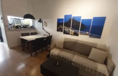 Lindo apartamento 1 quarto no leme, com terraço e chuveiro