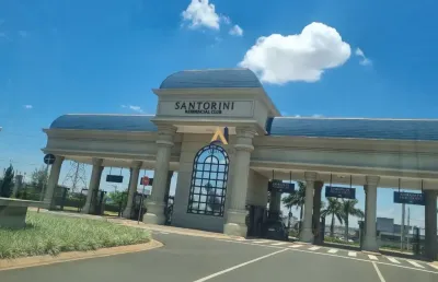 Casa em condomínio para venda no bairro parque brasil 500, 3 dormitórios sendo 3 suítes, 4 vagas, 220 m, de construção!