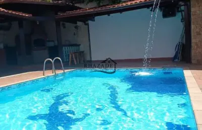 Casa com 3 quartos à venda na Avenida Presidente Humberto de Alencar Castelo Branco, 2362, Santa Catarina, São Gonçalo