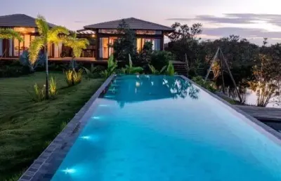 Belíssima casa cinematográfica à venda - localizada em maraú, bahia