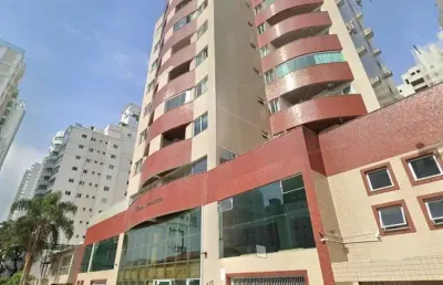 Próximo a roda gigante... com 3 dorm/1 suíte, 2 vagas, mobiliado, pronto para morar, venha conhecer.