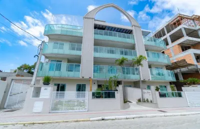 Apto gardem mobiliado 2 dorm, 2 bw, 1 vg, com jacuzzi privativa... ótima localização melhor praia sc