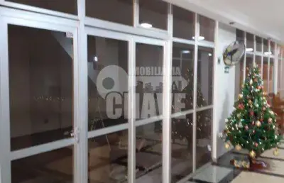 Casa comercial à venda no Centro, Londrina 