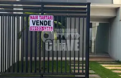 Vende-se casa geminada no jardim califórnia - londrina - pr