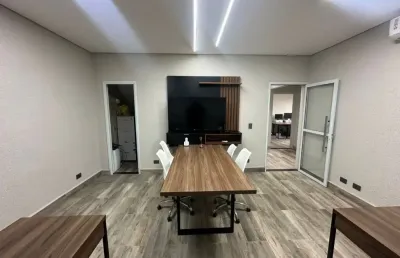 Atenção investidores e empresários - sala comercial no centro de itanhaém a 300m da praia! estrutura completa com escritura!
