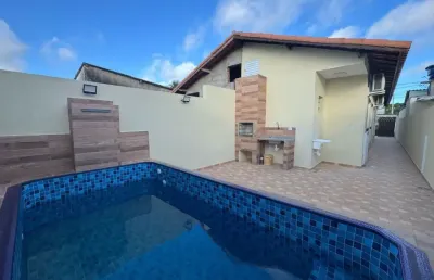 Compre sua casa com suíte, churrasqueira e piscina por apenas r$ 260 mil! financiamento liberado!