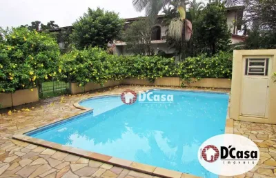 Lindo sobrado à venda em lote de 1445m², com amplo salão de festas e área gourmet com piscina, bairro estiva, taubaté-sp