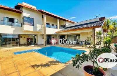 Casa a venda de 3 quartos, piscina e área total de 1.011m2, condomínio são félix do cataguá, taubaté-sp.