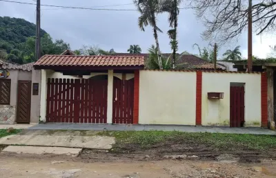 Casa para venda em peruíbe, 3 dormitórios, 2 suítes, 1 banheiro, 4 vagas