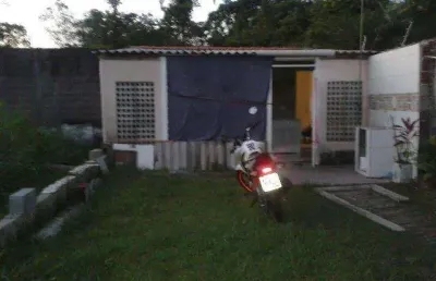 Casa para venda em itanhaém, santa julia, 1 dormitório, 1 banheiro, 6 vagas
