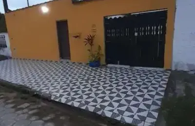 Casa para venda em mongaguá, jardim santana, 2 dormitórios, 2 suítes, 1 banheiro, 4 vagas