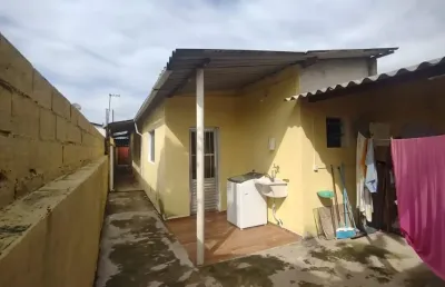 Casa na praia com 2 quartos em itanhaém por  r$ 155.000,00