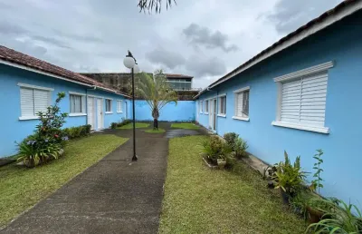 Casa na praia com piscina em itanhaém por   r$ 185.000,00