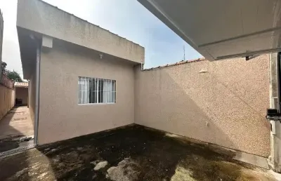 Casa na praia com 2 quartos em itanhaém por r$ 180.000,00