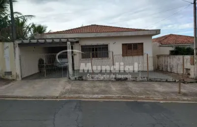 Casa com 3 quartos à venda na desembargador dr. antônio joaquim oliveira, 445, jardim panorama, laranjal paulista por r$ 550.000