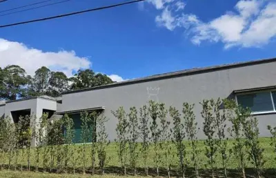 Casa em condomínio fechado com 4 quartos para alugar na Avenida Taubaté, --, Tamboré, Barueri