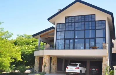 Casa em condomínio fechado com 4 quartos para alugar na Alameda das Quaresmeiras, --, Tamboré, Santana de Parnaíba