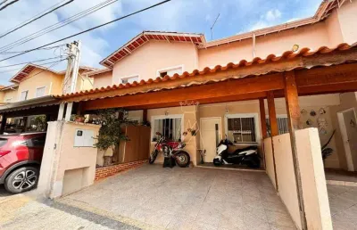 Casa à venda no condomínio recanto das graças iv – cotia/sp