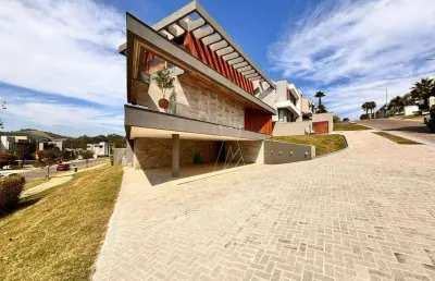 Casa em condomínio fechado com 4 quartos para alugar na Rua Luberon, --, Tamboré, Santana de Parnaíba