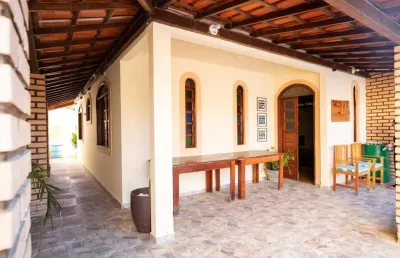 Casa para venda em camaçari, jaua, 4 dormitórios, 2 suítes, 5 banheiros, 10 vagas