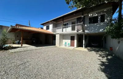 Casa dos sonhos com piscina em indaial – bairro tapajós