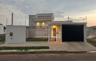 Casa à venda no Aquarela das Artes, Sinop 