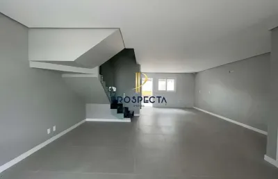 Sobrado novo com 03 dormitórios no bairro são virgílio em caxias do sul