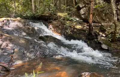 Pousada/chacara 4 alqueires, com chalés de 2 e 3 quartos. pirenópolis-go