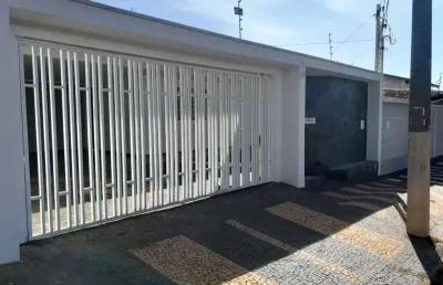 Casa com 3 quartos à venda na Rua Hercília Dal Pietro, Jardim das Flores, Araras