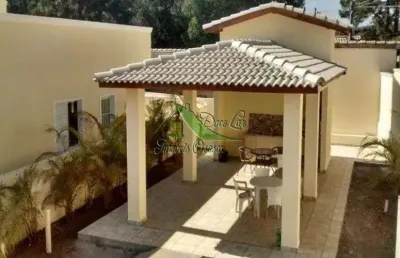 Casa em condomínio à venda em cotia-sp, bairro caucaia do alto: 3 quartos, 1 sala, 1 banheiro, 2 vagas de garagem, 110m².