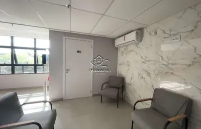 Lm9691-locação e venda de sala 25 m2 em centro empresarial no centro de três rios rj