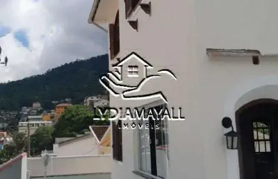 Lmps8954-casa 4 quartos (1 suite) 3 garagens mosela petropolis rj