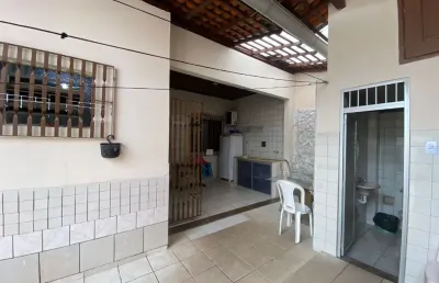 Casa térrea à venda – cohatrac, 3 quartos (1 suíte com closet), 180m², quintal com churrasqueira e jardim de inverno