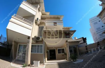 Casa 3 quartos, triplex - condomínio isola d'elba - praia grande