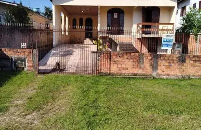 Casa com 4 quartos à venda na Rua Verginio Conti, Ana Maria, Criciúma