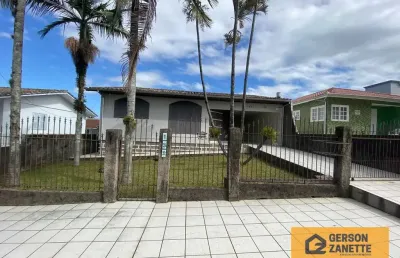 Casa com 3 quartos à venda na Rua Antônio Marcello Gomes, Vila Isabel, Criciúma