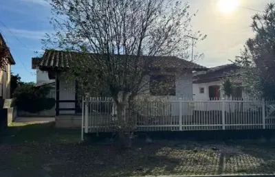 Casa com 2 quartos à venda na Rua Raymundo Pucher, São Luiz, Criciúma