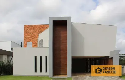 Casa alto padrão condomínio golden village/ primeira linha/ criciúma/ sc